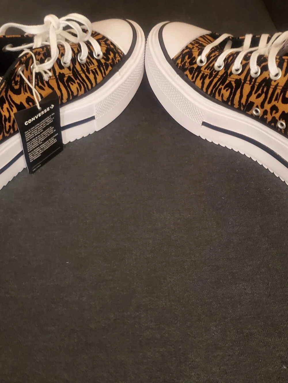 Converse All Stars  Leopard Print Double Stack Platform Low Top  Sneaker UNISEX - Picture 8 of 11